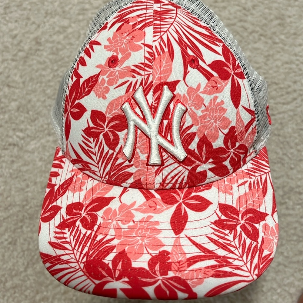 Yankees Floral Cap